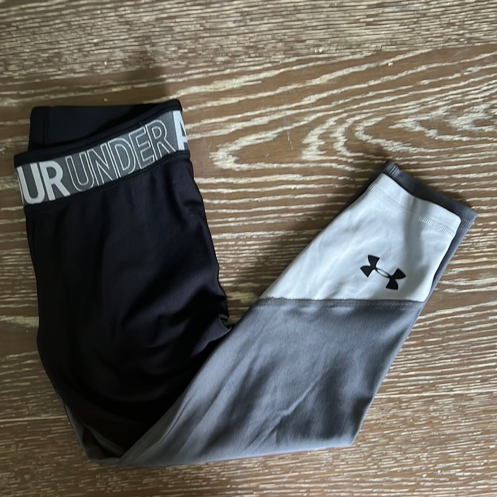 Under Armor cropped legging